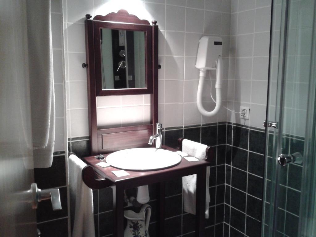 Hostal El Olmo Камарена-де-ла-Сьерра Экстерьер фото