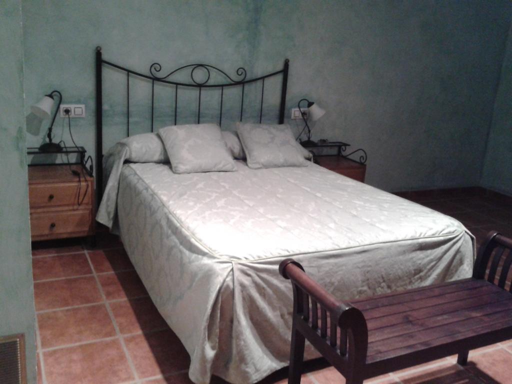 Hostal El Olmo Камарена-де-ла-Сьерра Номер фото