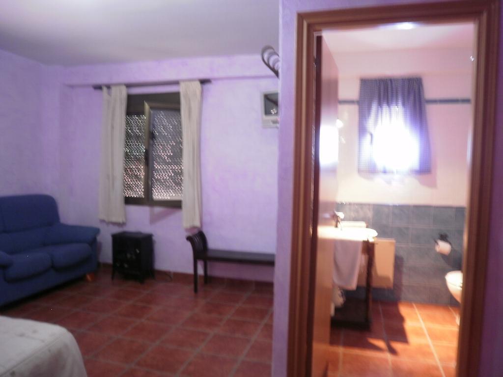 Hostal El Olmo Камарена-де-ла-Сьерра Экстерьер фото