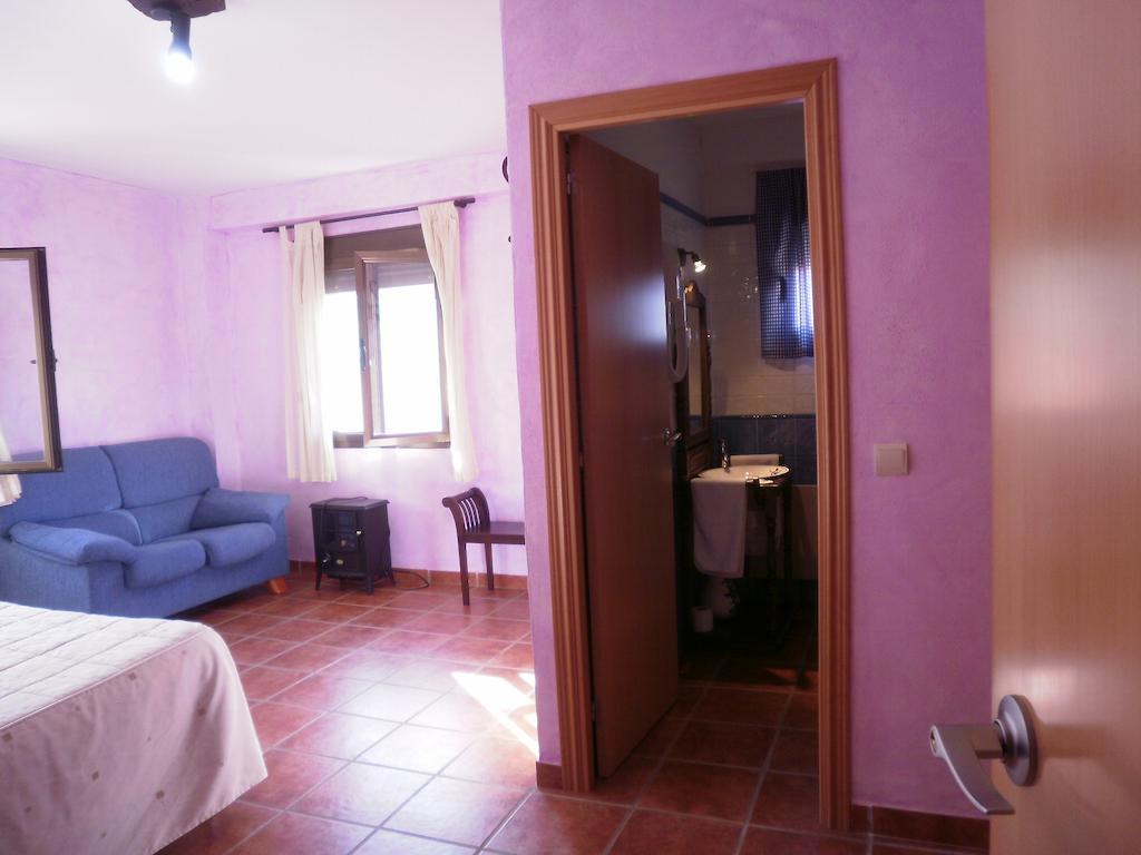Hostal El Olmo Камарена-де-ла-Сьерра Экстерьер фото